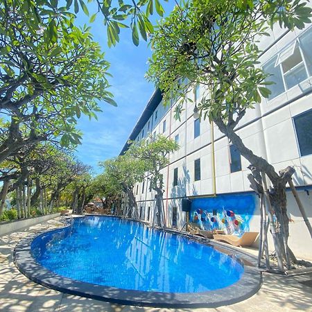 Singaraja Hotel - Chse Certified Exterior photo