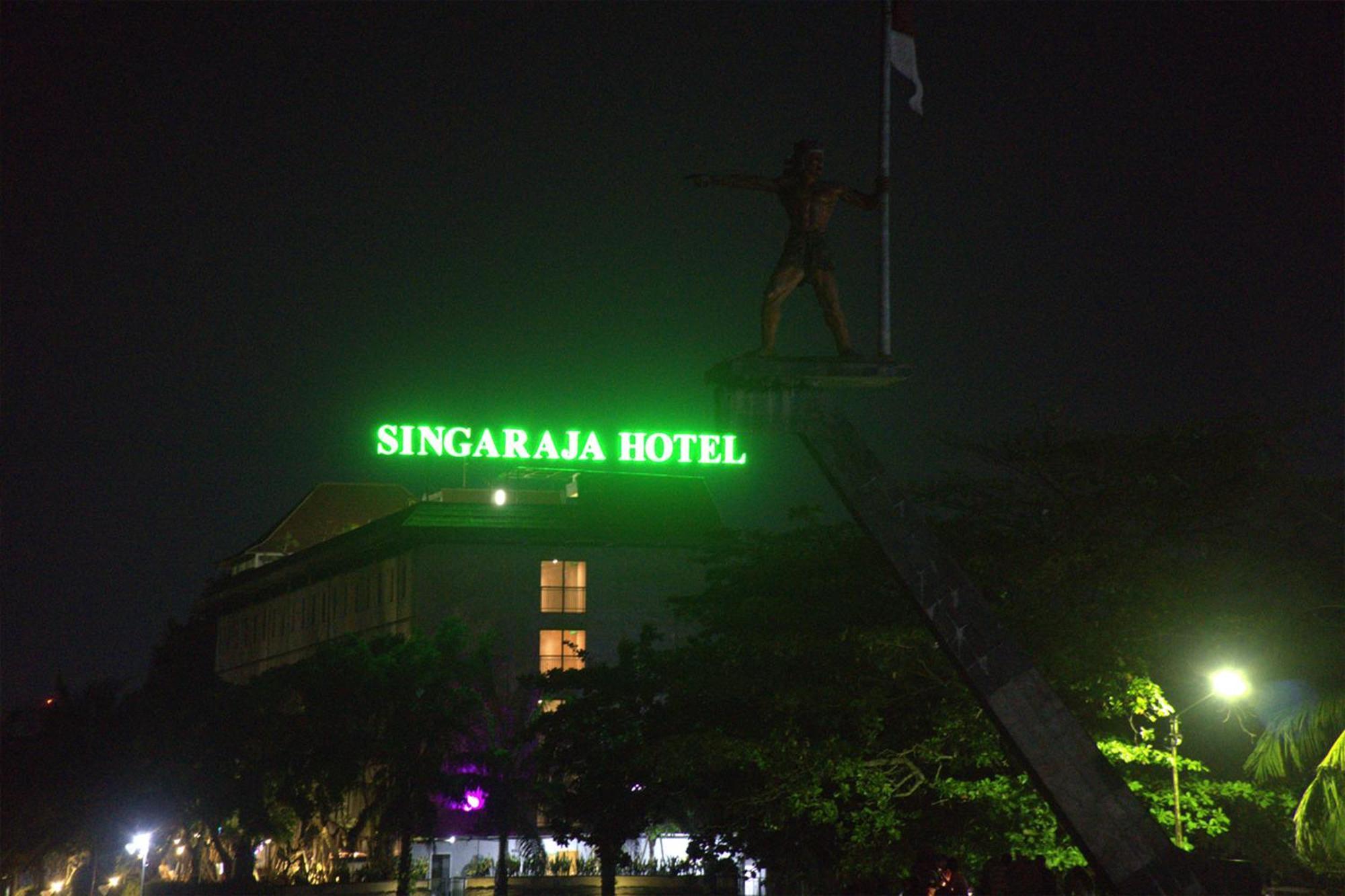 Singaraja Hotel - Chse Certified Exterior photo